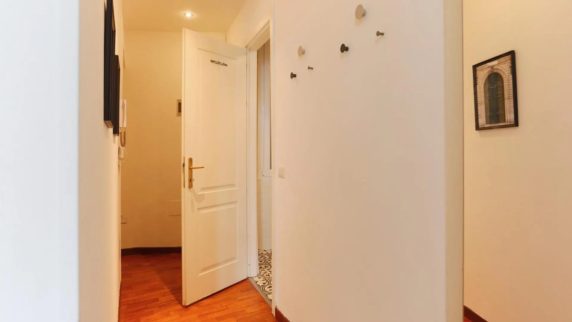 The Best Rent - Modern Two-Bedroom Apartment In Porta Romana Mailand