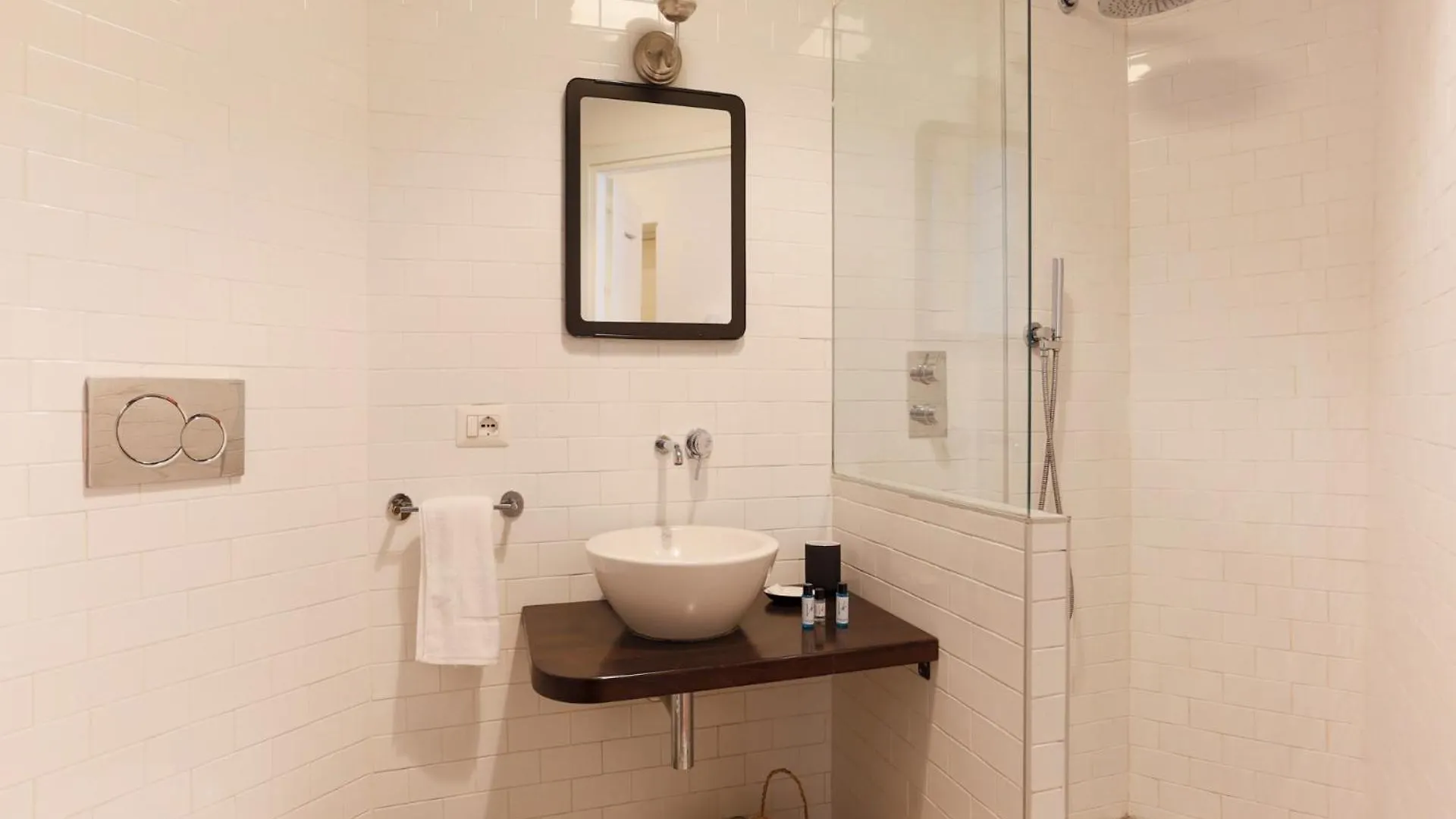 The Best Rent - Modern Two-Bedroom Apartment In Porta Romana Milan