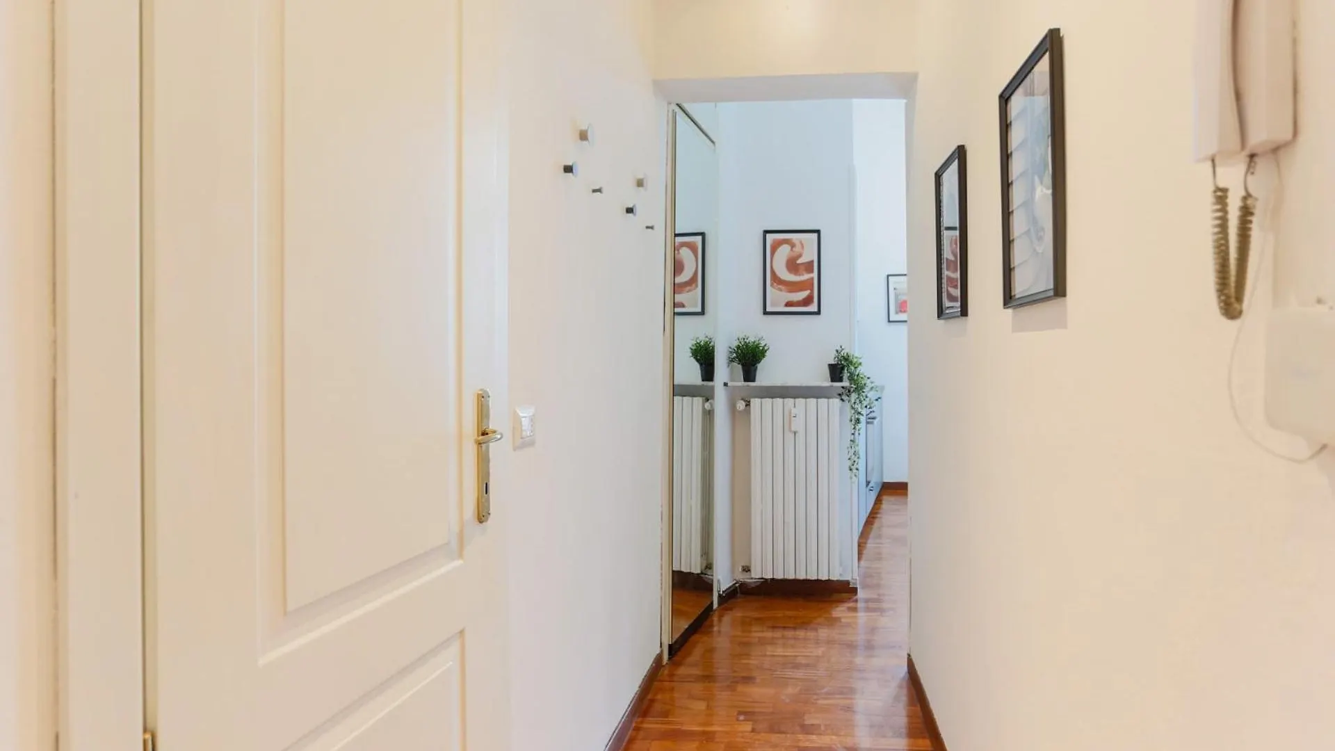 The Best Rent - Modern Two-Bedroom Apartment In Porta Romana Milan