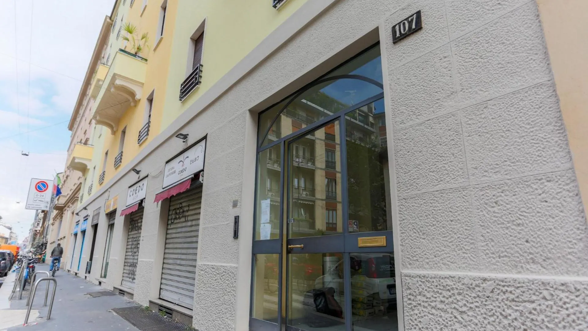 The Best Rent - Modern Two-Bedroom Apartment In Porta Romana Milan 0*,  Italy