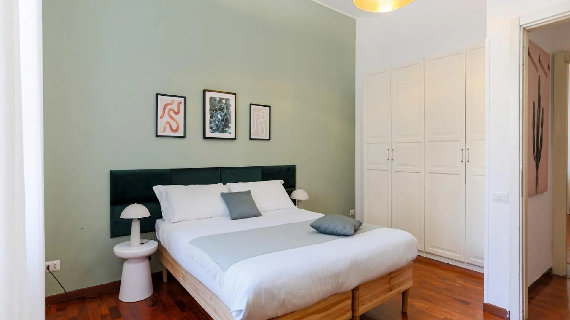 The Best Rent - Modern Two-Bedroom Apartment In Porta Romana Milan Italy